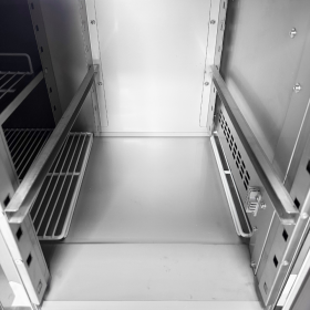 Стіл холодильний тридверний енергоефективний BRILLIS G-S903V S/S TOP - фото № 10