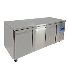 Стол холодильный трехдверный энергоэффективный BRILLIS GN3100TN