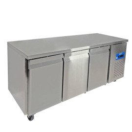 Стол морозильный трехдверный энергоэффективный BRILLIS GN3100BT