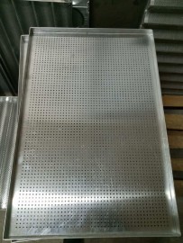 Противень перфорированный алюминиевый 400х600х20, толщина 1.2 мм